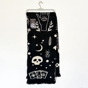 Docofil Halloween Spooky Evil Eye Tarot Selene Goddess Lunar Moon Stars Fringe T